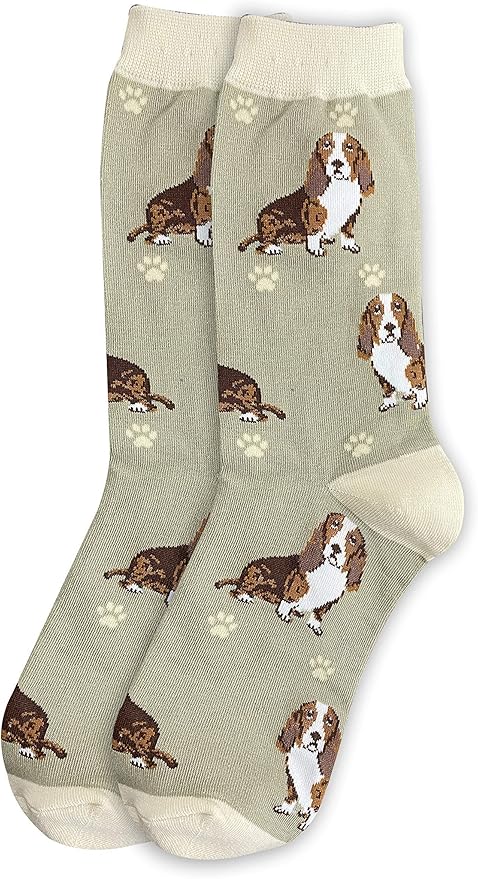 Basset Hound Dog Loves  Socks - All Season - One Size Fits Most - For Women And Men – Dog Gifts (Basset Hound)