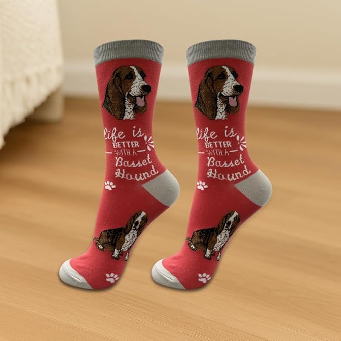 Basset Hound Dog Loves  Socks - All Season - One Size Fits Most - For Women And Men – Dog Gifts (Basset Hound)