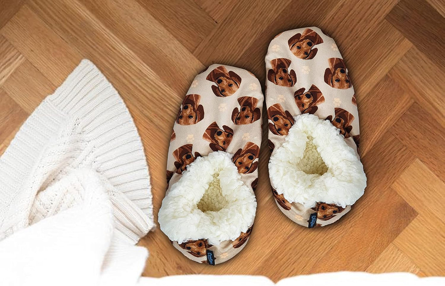 Red Dachshund Dog Lovers Super Soft Slippers - Cozy House Slippers - Non Skid Bottom - One Size Fits Most - Sherpa slipper - Pet Lover Gifts For Men And Women