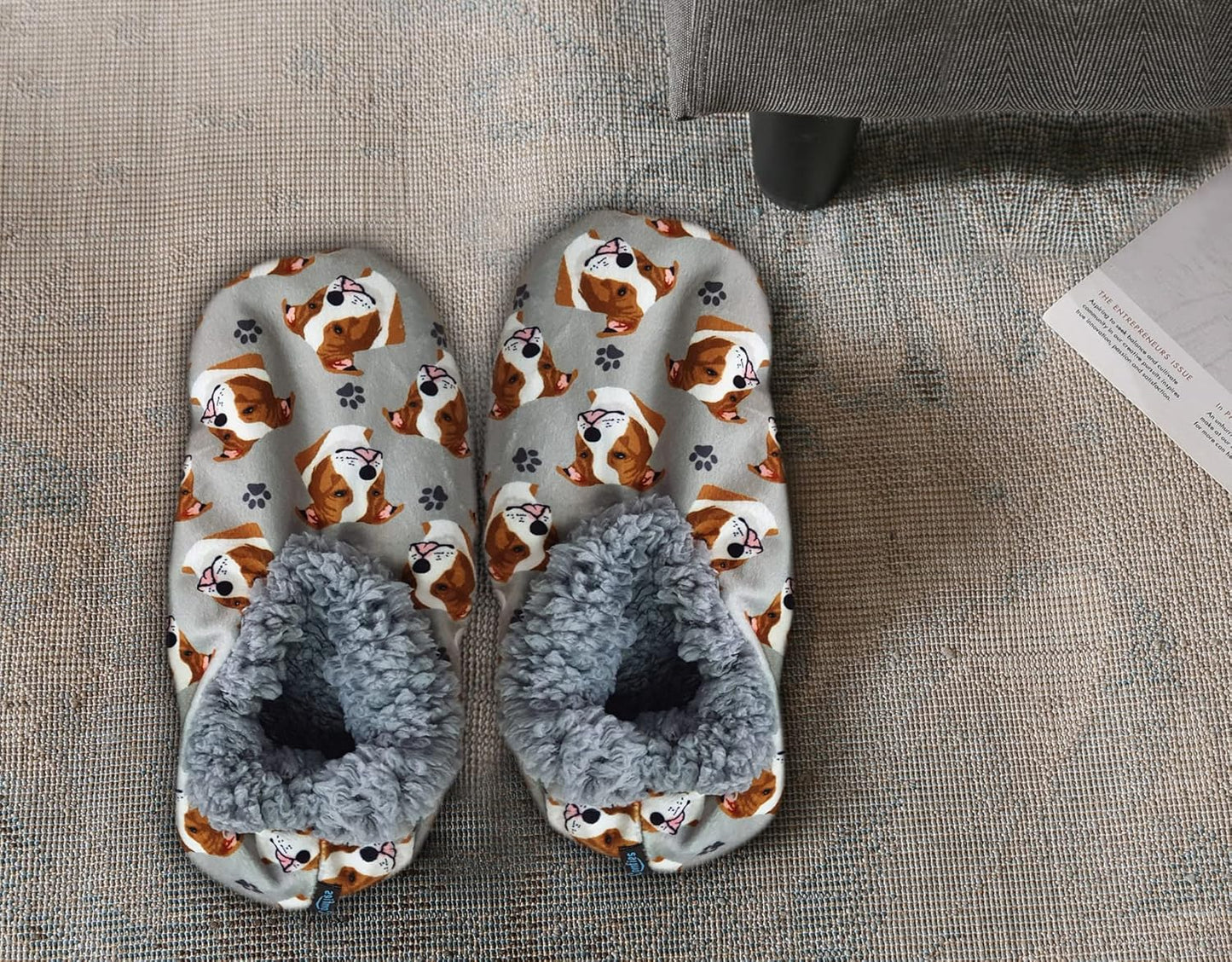 Pit Bull  Dog Lovers Super Soft Slippers - Pit Bull Gifts - Cozy House Slippers - Non Skid Bottom - One Size Fits Most - Sherpa slipper - Pet Lover Gifts For Men And Women