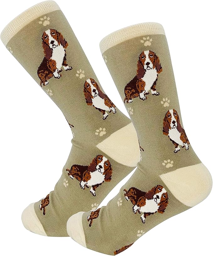 Basset Hound Dog Loves  Socks - All Season - One Size Fits Most - For Women And Men – Dog Gifts (Basset Hound)